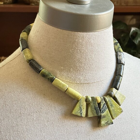Green Tourmaline Drop Necklace 17" - Picture 5 of 10